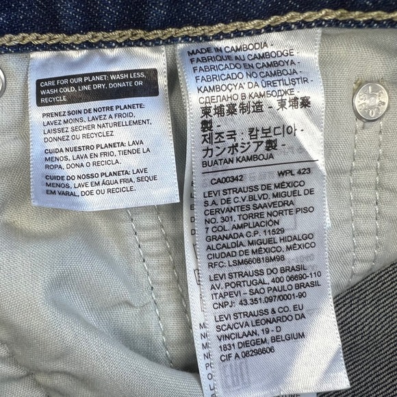 LEVI'S Low Pro Straight Leg Jeans Women's Size 26 Dark Wash Denim Casual - Picture 4 of 12